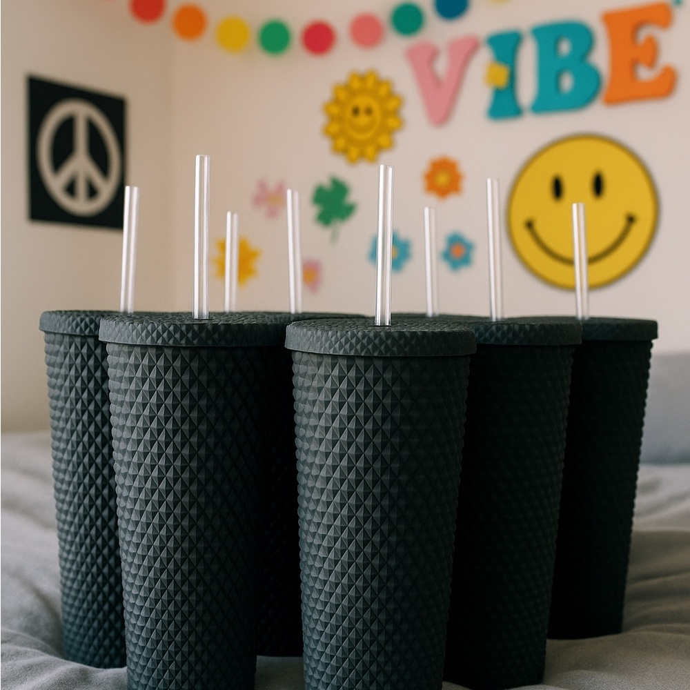Mainstays Black Textured Tumblers with Straws